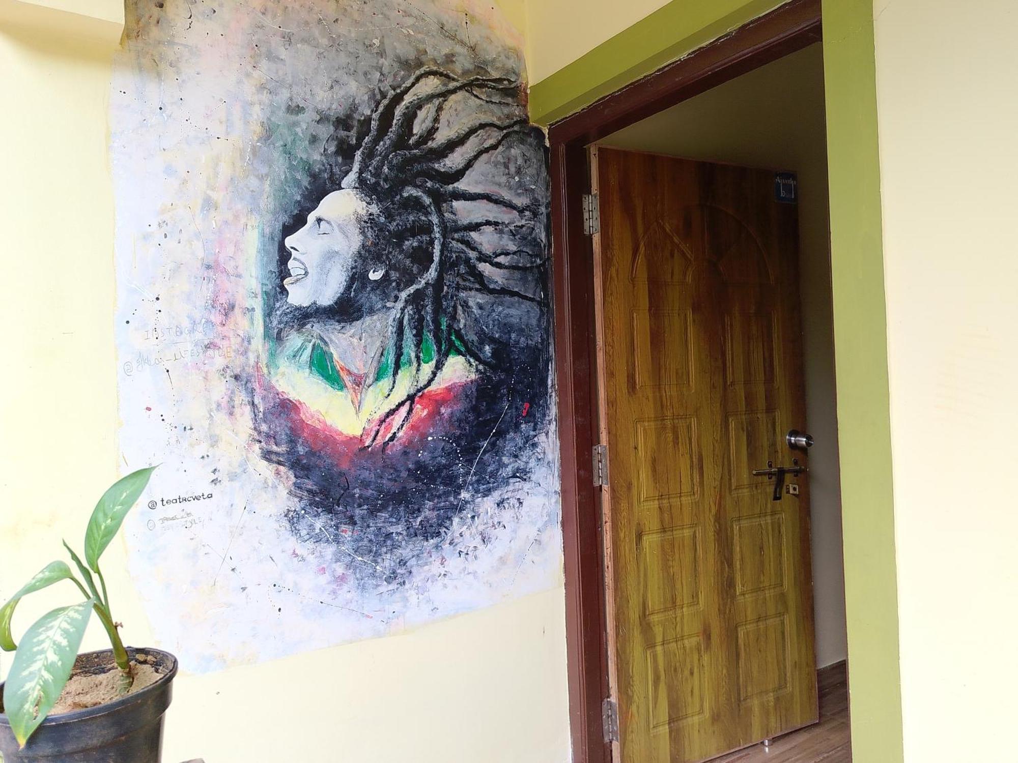 One Love Guest House Morjim Buitenkant foto