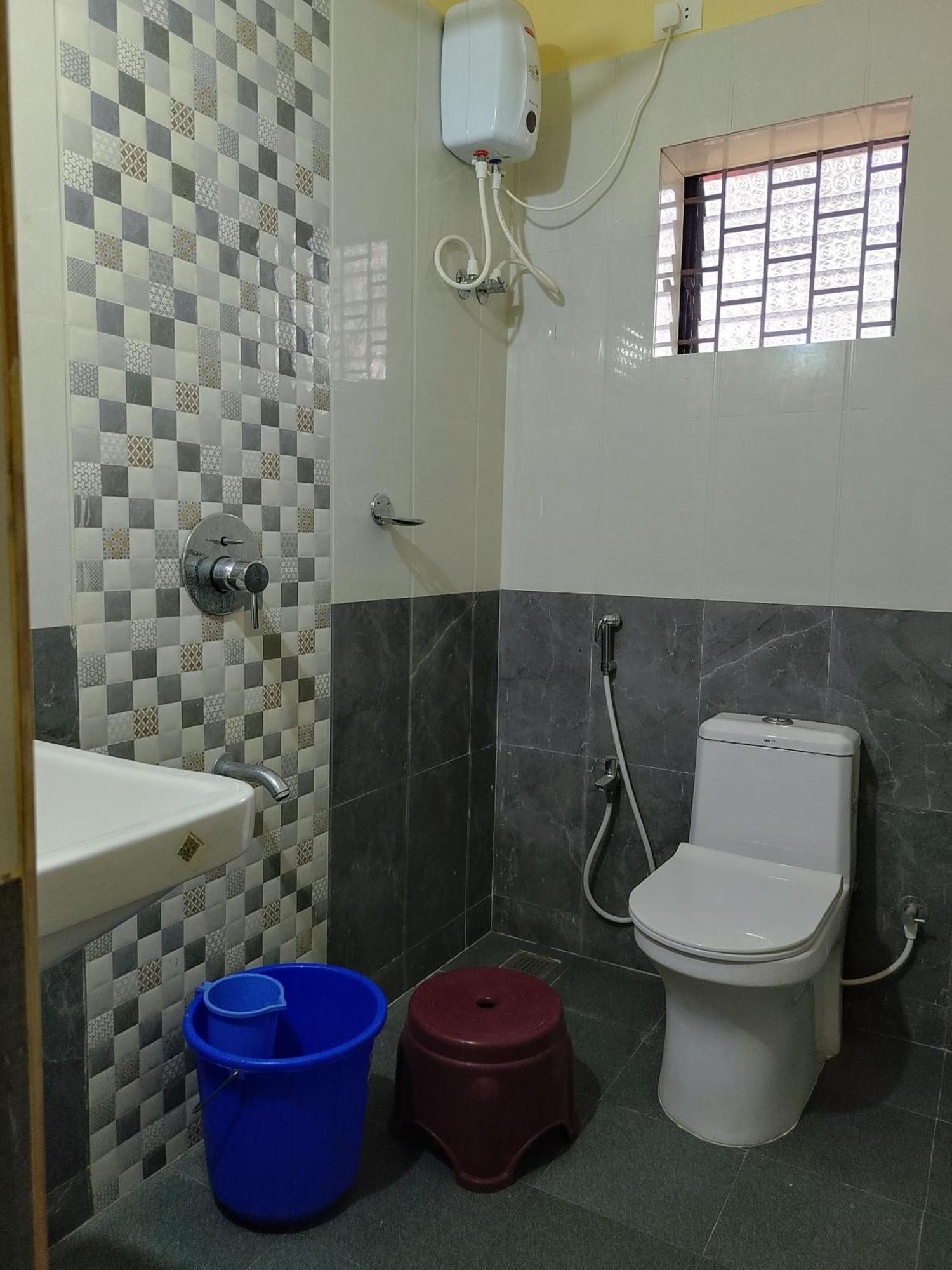 One Love Guest House Morjim Buitenkant foto